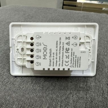 Công tắc thông minh Tuya Zigbee mặt kính cảm ứng Mặt Chữ Nhật